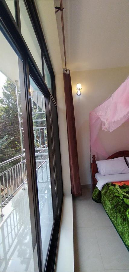 Africa Natural Tours - Kilimanjaro White House Hotel Moshi Exterior foto