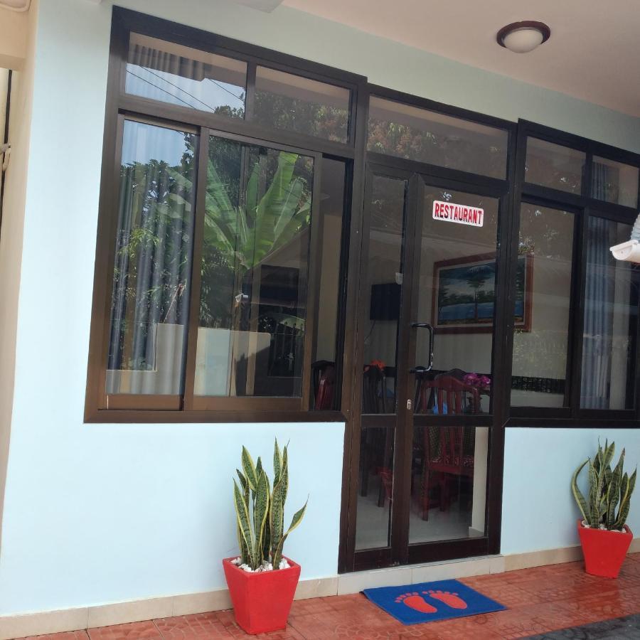 Africa Natural Tours - Kilimanjaro White House Hotel Moshi Exterior foto