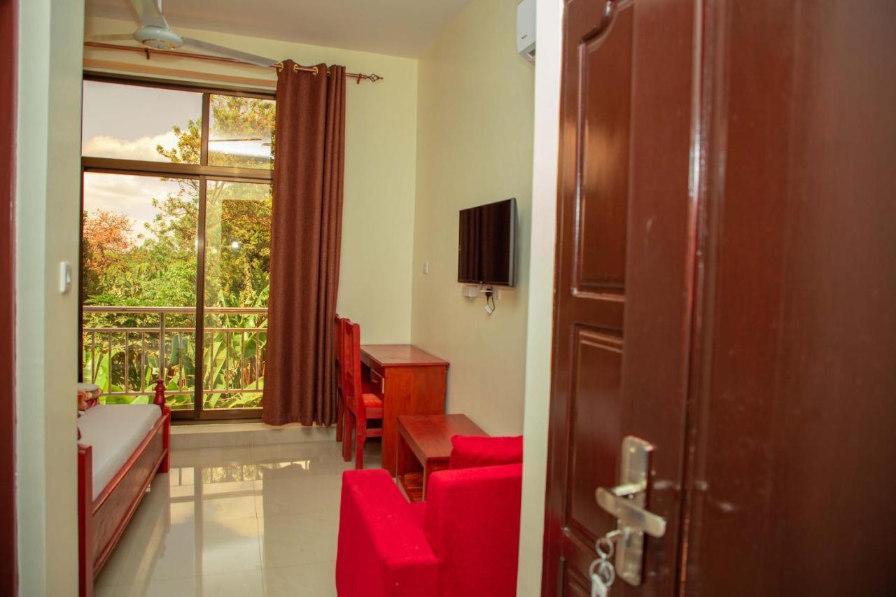 Africa Natural Tours - Kilimanjaro White House Hotel Moshi Exterior foto