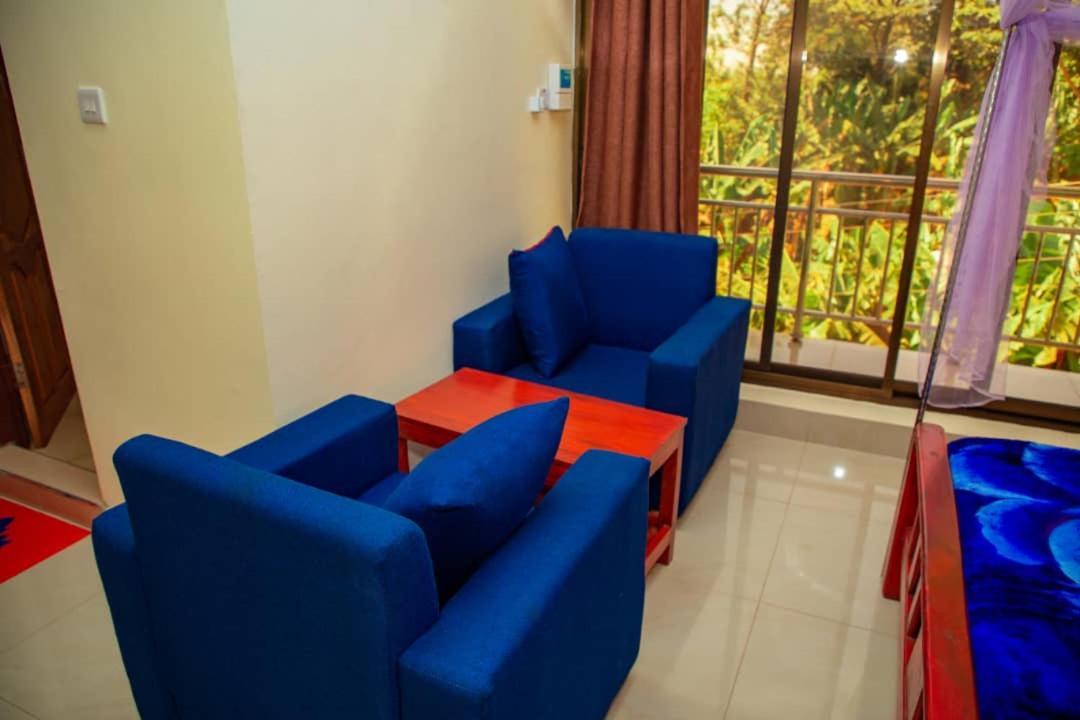 Africa Natural Tours - Kilimanjaro White House Hotel Moshi Exterior foto