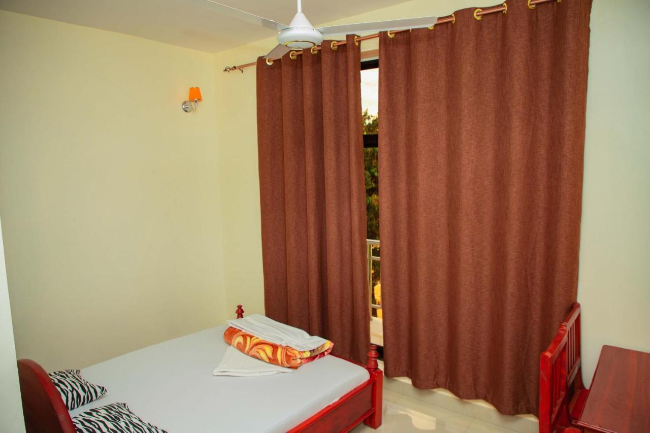 Africa Natural Tours - Kilimanjaro White House Hotel Moshi Exterior foto